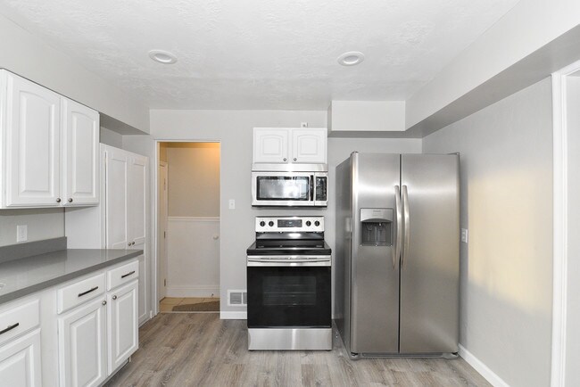 Foto del edificio - 138 W 100 N