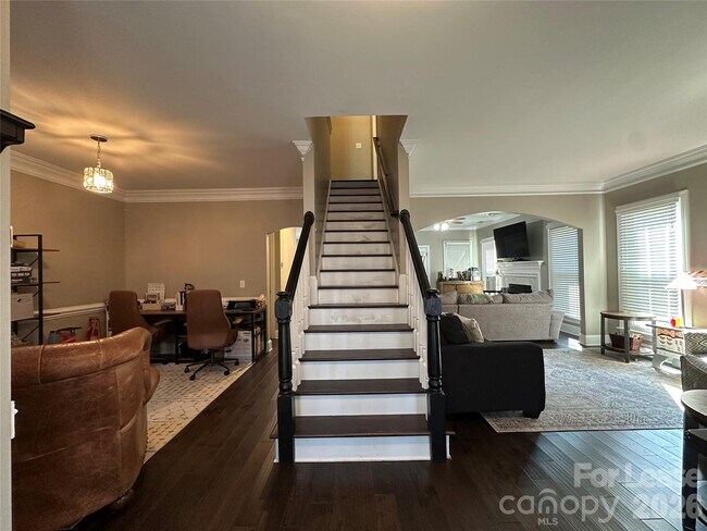 Foto del edificio - 819 Stargard Ct