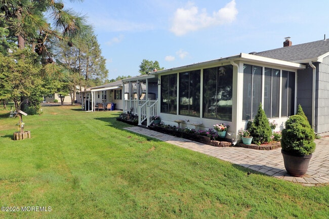 Building Photo - 43 Whitmore Dr