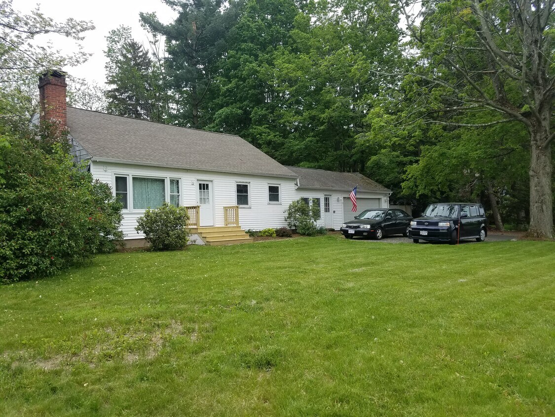 Foto principal - 23 N Maple St