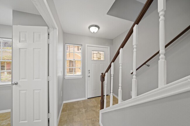 Building Photo - 13447 Castilian Dr