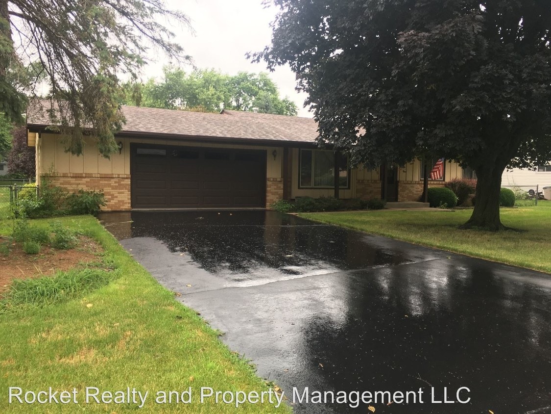 Primary Photo - 3 br, 1.5 bath House - 3405 Royal Road