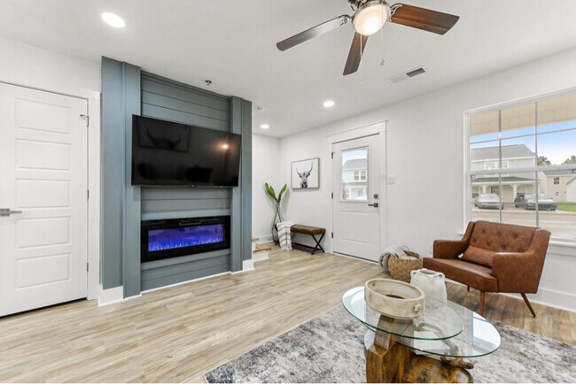 Foto del edificio - 1016 Middle Ln