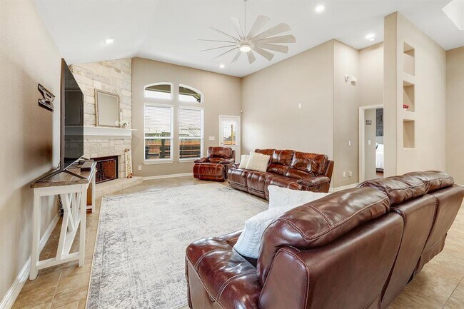 Building Photo - 187 Salt Fork Dr