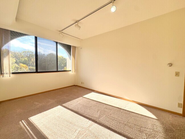 Foto del edificio - Shorewood Apartments