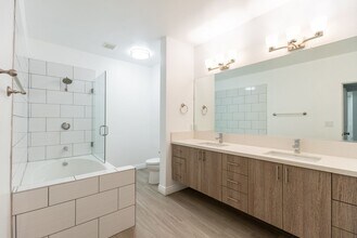 Interior Photo - 1865 North Fuller Ave