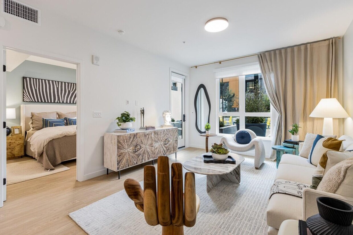 Foto principal - 777 W Middlefield Rd