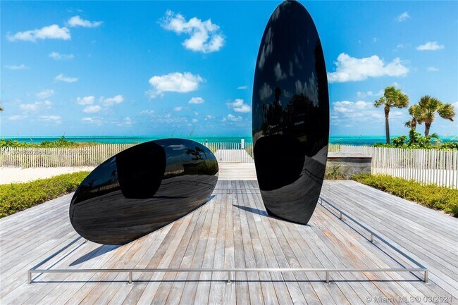Building Photo - 350 Ocean Dr