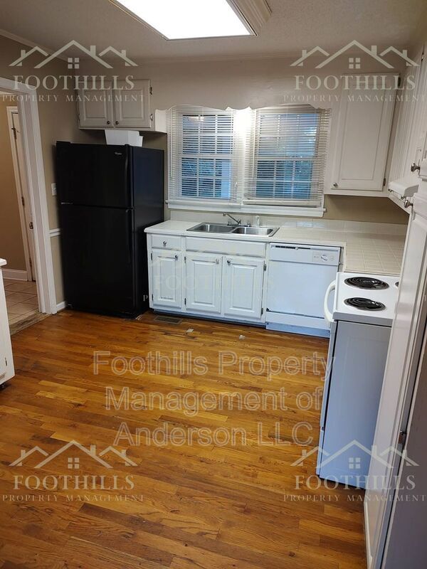Building Photo - 118 Avondale Rd