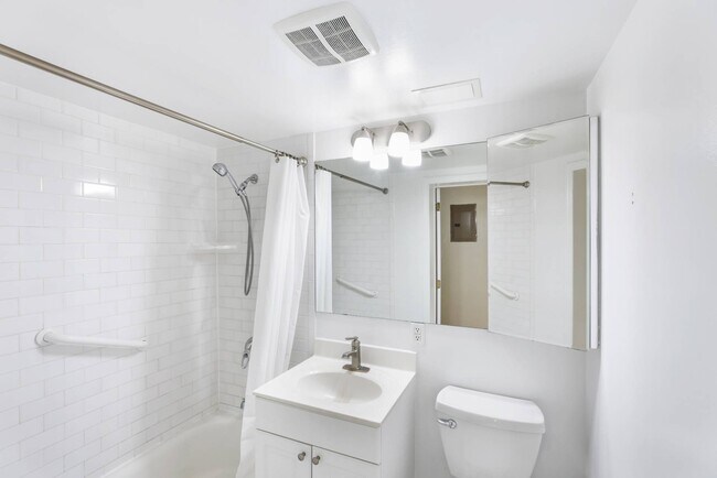Foto del edificio - 6902 Narrows Ave