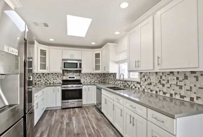 Building Photo - 4125 W 179th St