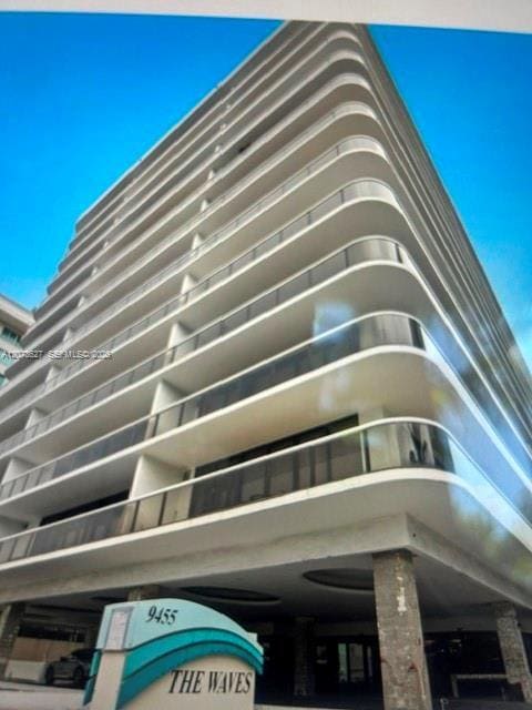 Building Photo - 9455 Collins Ave