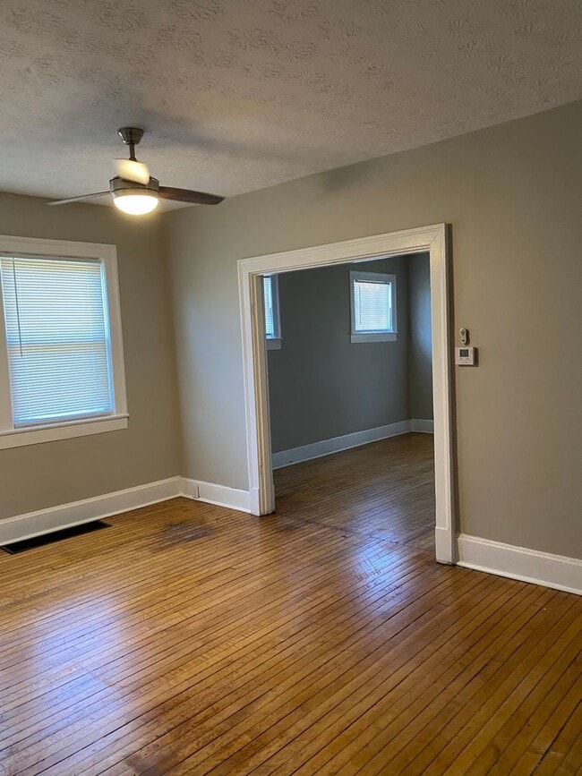 Building Photo - 486 Price Rd