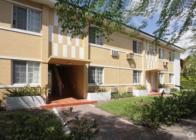 Building Photo - 1300 Salzedo St