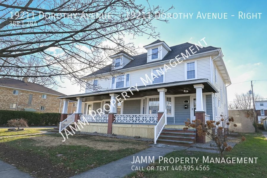 19211 Dorothy Ave Unit Right, Rocky River, OH 44116 Room for Rent in