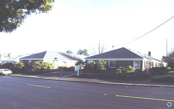 Building Photo - Alameda Court Apartments