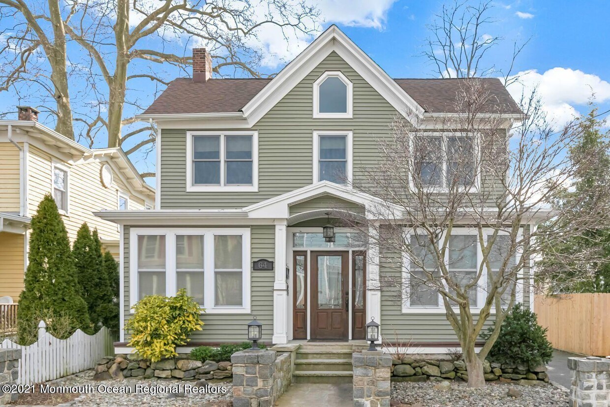 Primary Photo - 64 Wallace St