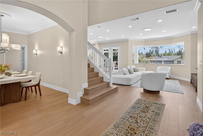 Foto del edificio - 5541 Harborage Dr