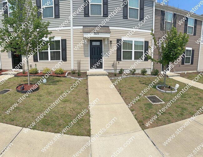 Building Photo - 3628 Brookway Dr