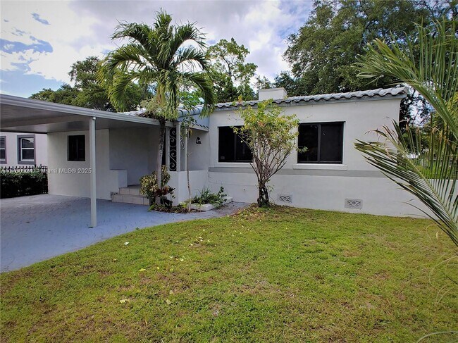 Foto del edificio - 251 NW 45th St