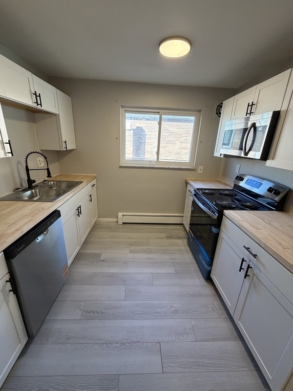 Photo - 6155 Ridge Ave Apartment