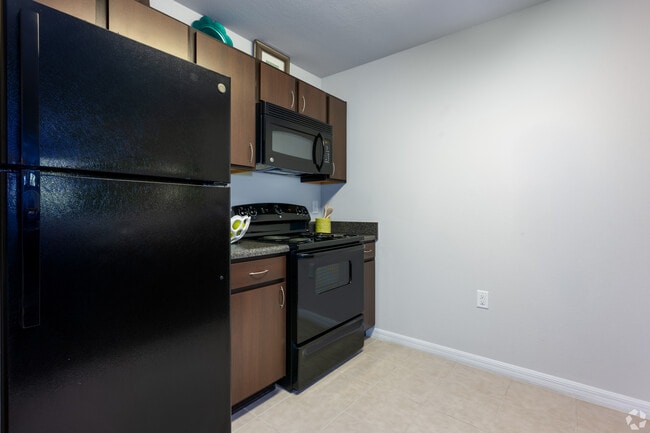 Hillbury, 2 habitaciones, 2 baños - 1065 pies cuadrados - Cocina - Innisbrook Village