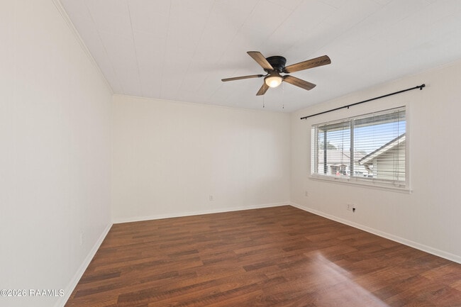 Foto del edificio - 110 Midtown Aly