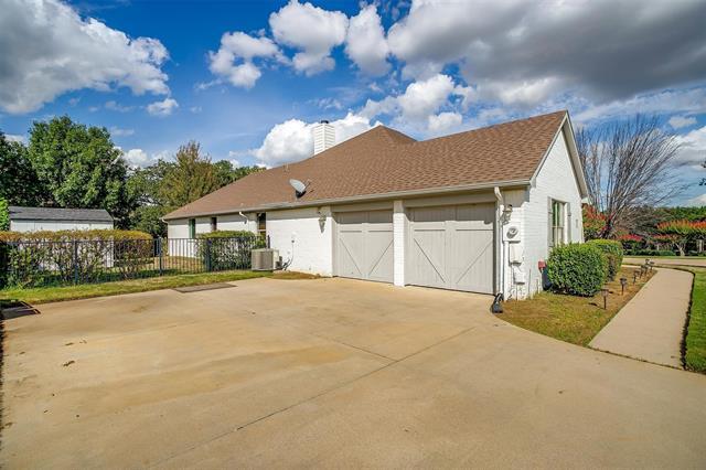 Foto del edificio - 1017 Red Cedar Way