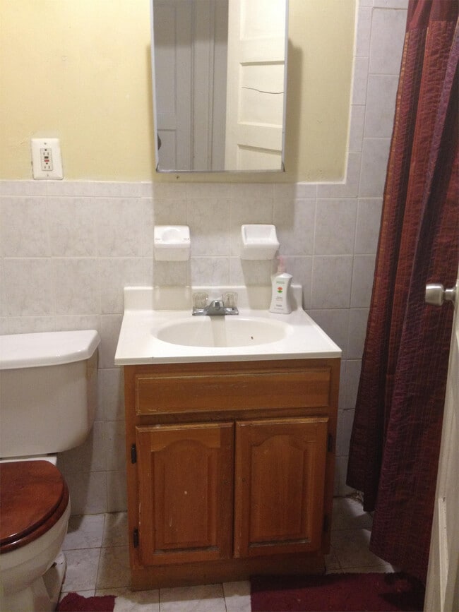 Building Photo - 535 E 29th St