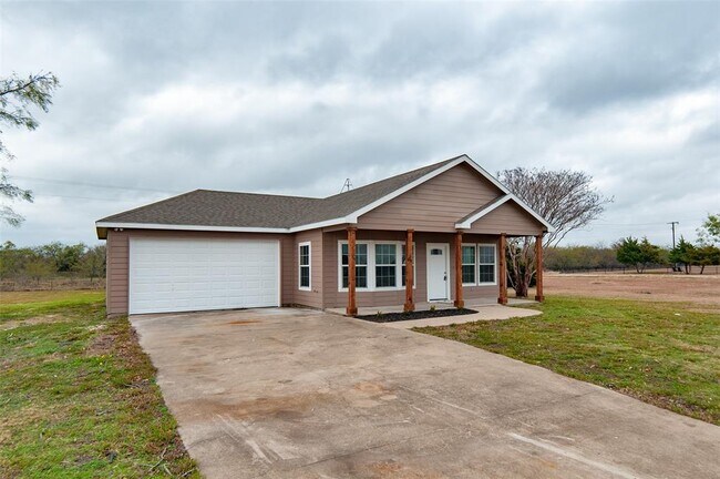 Building Photo - 15572 Saddle Ridge Cir