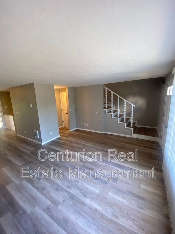 Foto del edificio - 3824 Bayonne Dr. SE.
