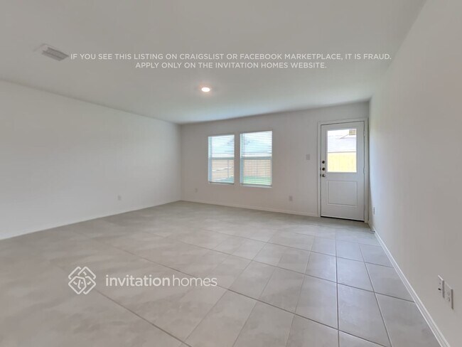 Foto del edificio - 320 Sun Bluff Rd