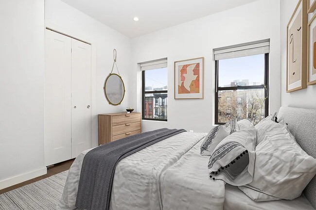 Building Photo - 130 1st Ave