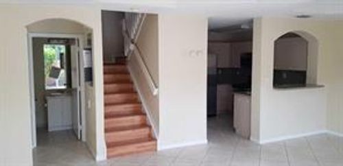 Building Photo - 717 SW 107th Ave