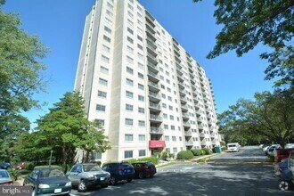 Building Photo - 2500 N Van Dorn St