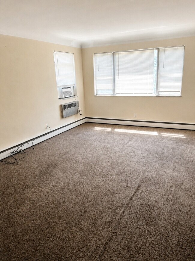 Foto del edificio - 4782 Clevesdale Dr