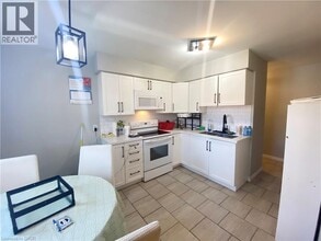 Building Photo - 163 Chandler Dr
