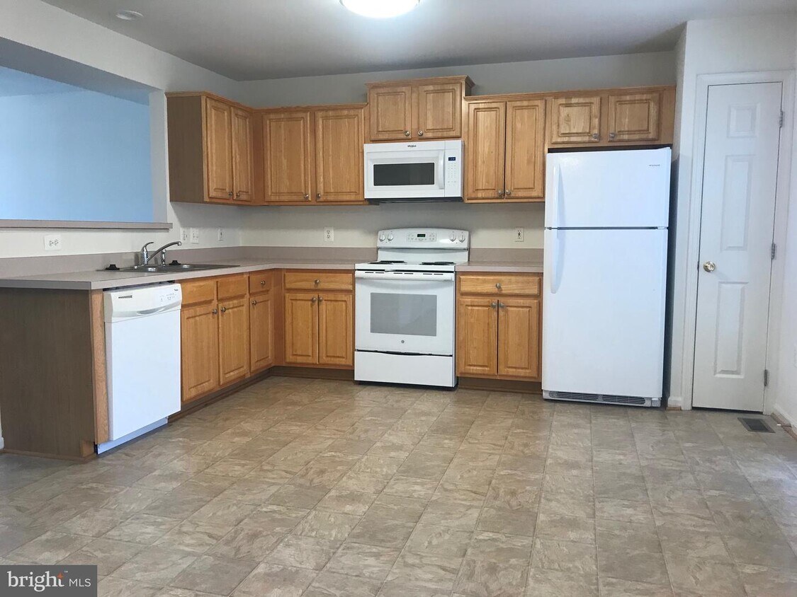 100 Merrill Ct, Stafford, VA 22554 Townhome Rentals in Stafford VA