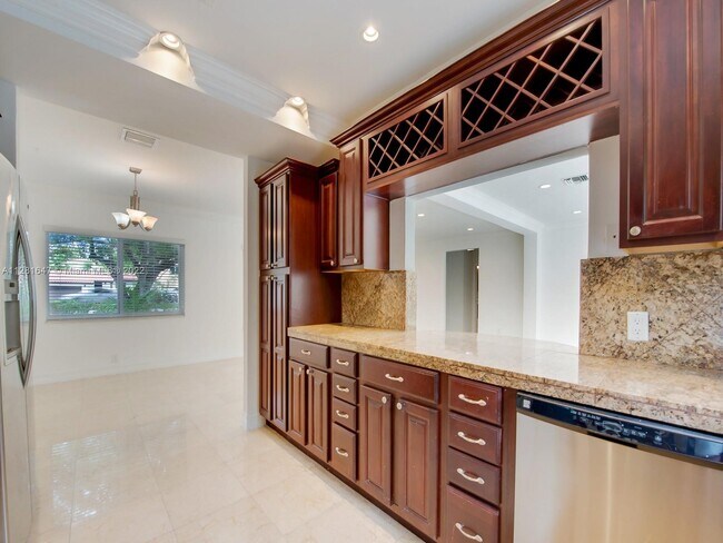 Foto del edificio - 1410 Bird Rd