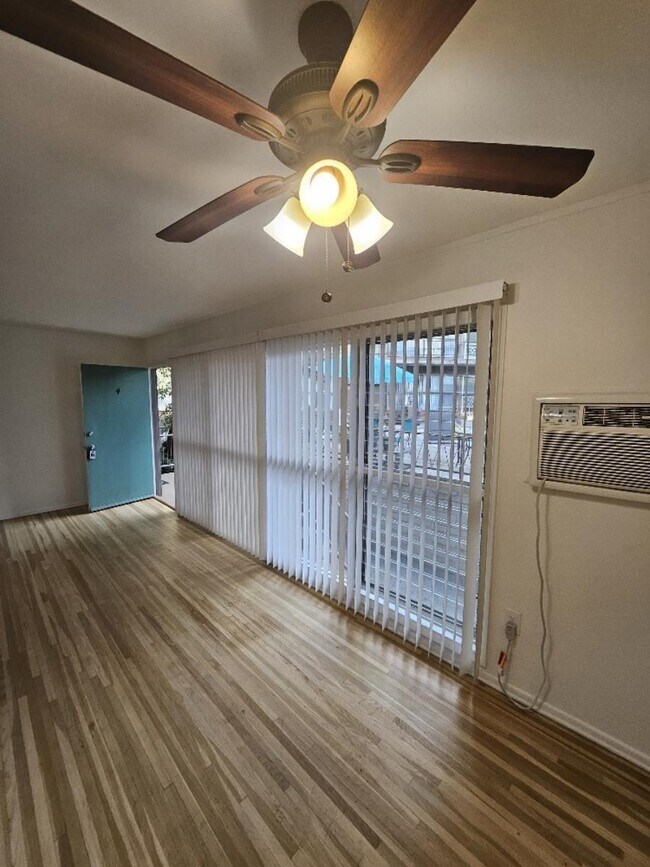 Foto del interior - Holiday Manor