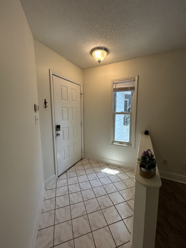 Photo - 104 Breezewood Dr Townhome