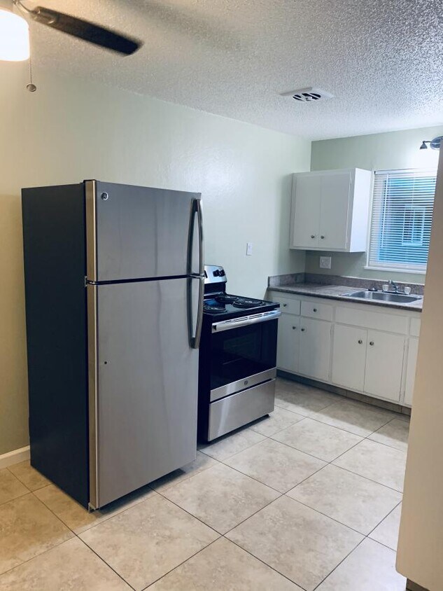Primary Photo - 1 bedroom in Oakland CA 94605
