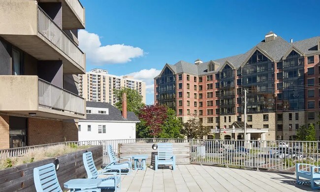 Photo du bâtiment - Spring Garden