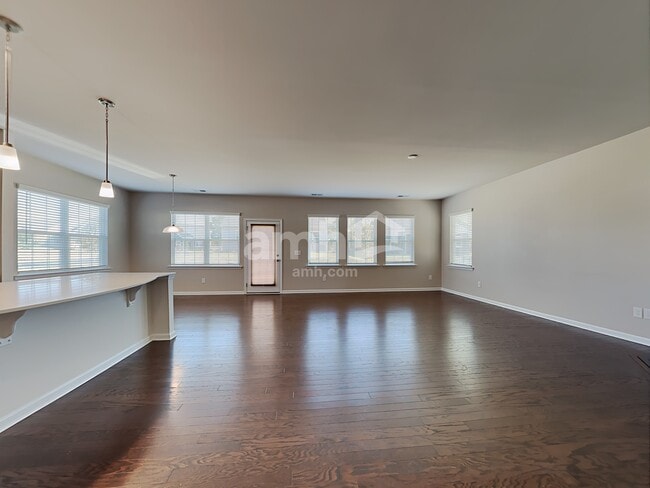 Building Photo - 14324 Little Pine Dr