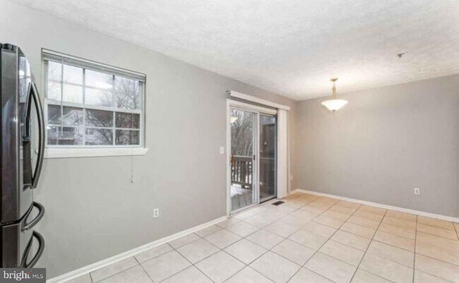 Foto del edificio - 16116 Edenwood Dr