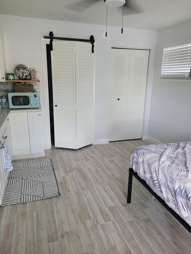 Foto del edificio - 3920 Greenfield Ct