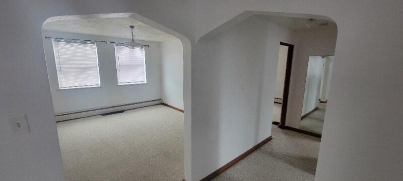Primary Photo - 711 Chartiers St