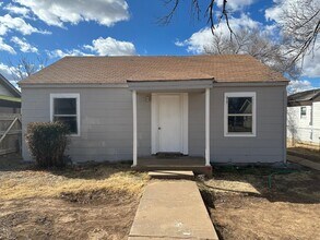 Building Photo - 203 N Kentucky St