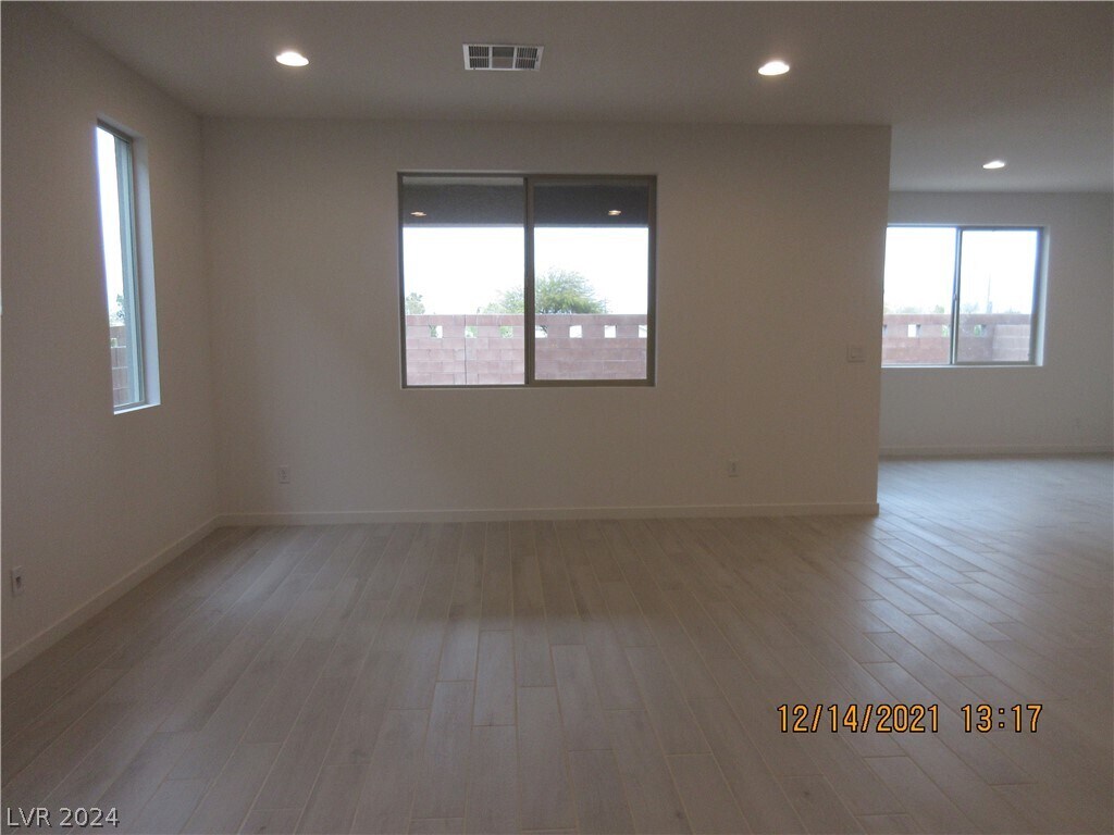 Primary Photo - 9648 Sunstone Sparkle Ave