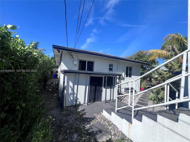 Building Photo - 22 NE 51st St